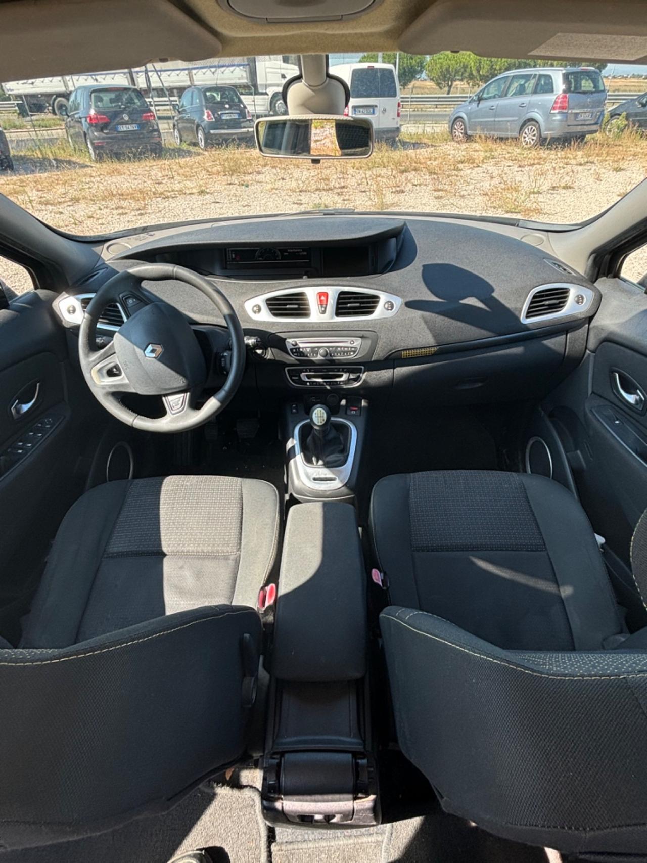 Renault Scenic Scénic X-Mod 1.5 dCi 110CV Luxe