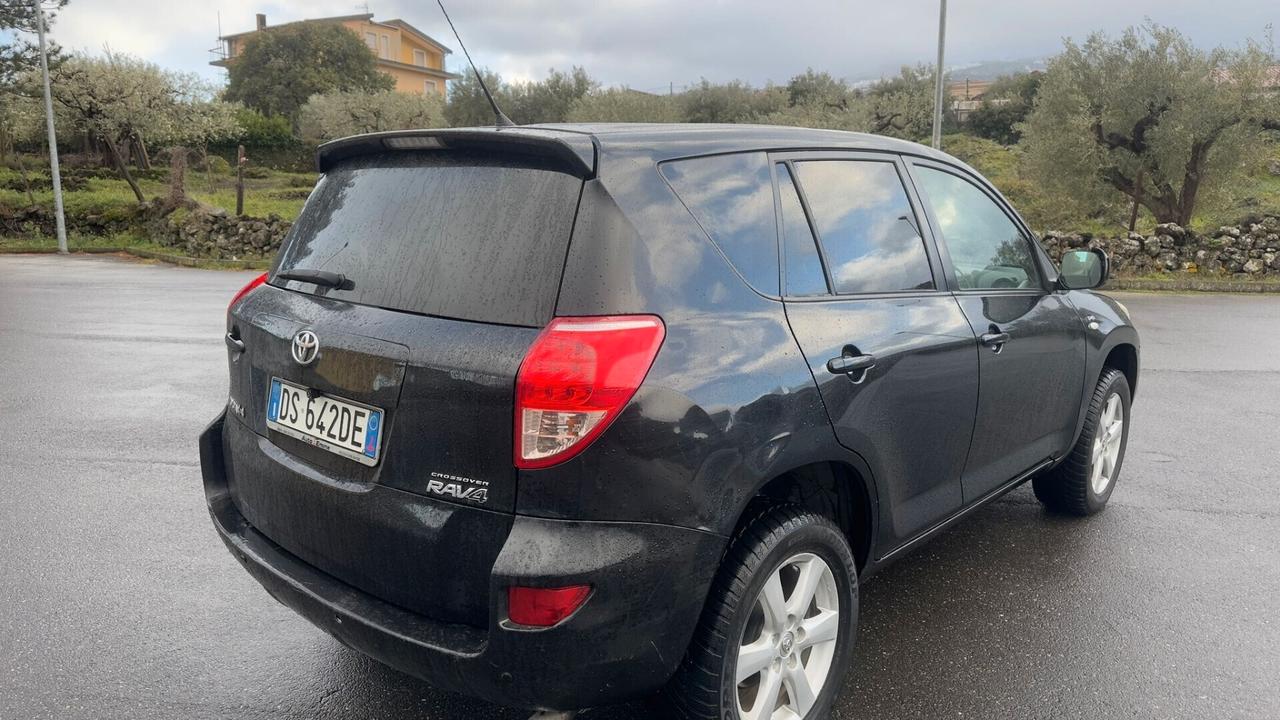 Toyota RAV 4 RAV4 2.2 D-4D 136 CV