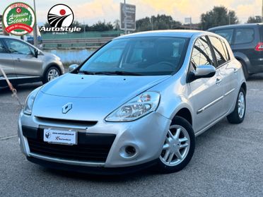 Renault Clio 1.5 dCi 90CV Dynamique - 2011