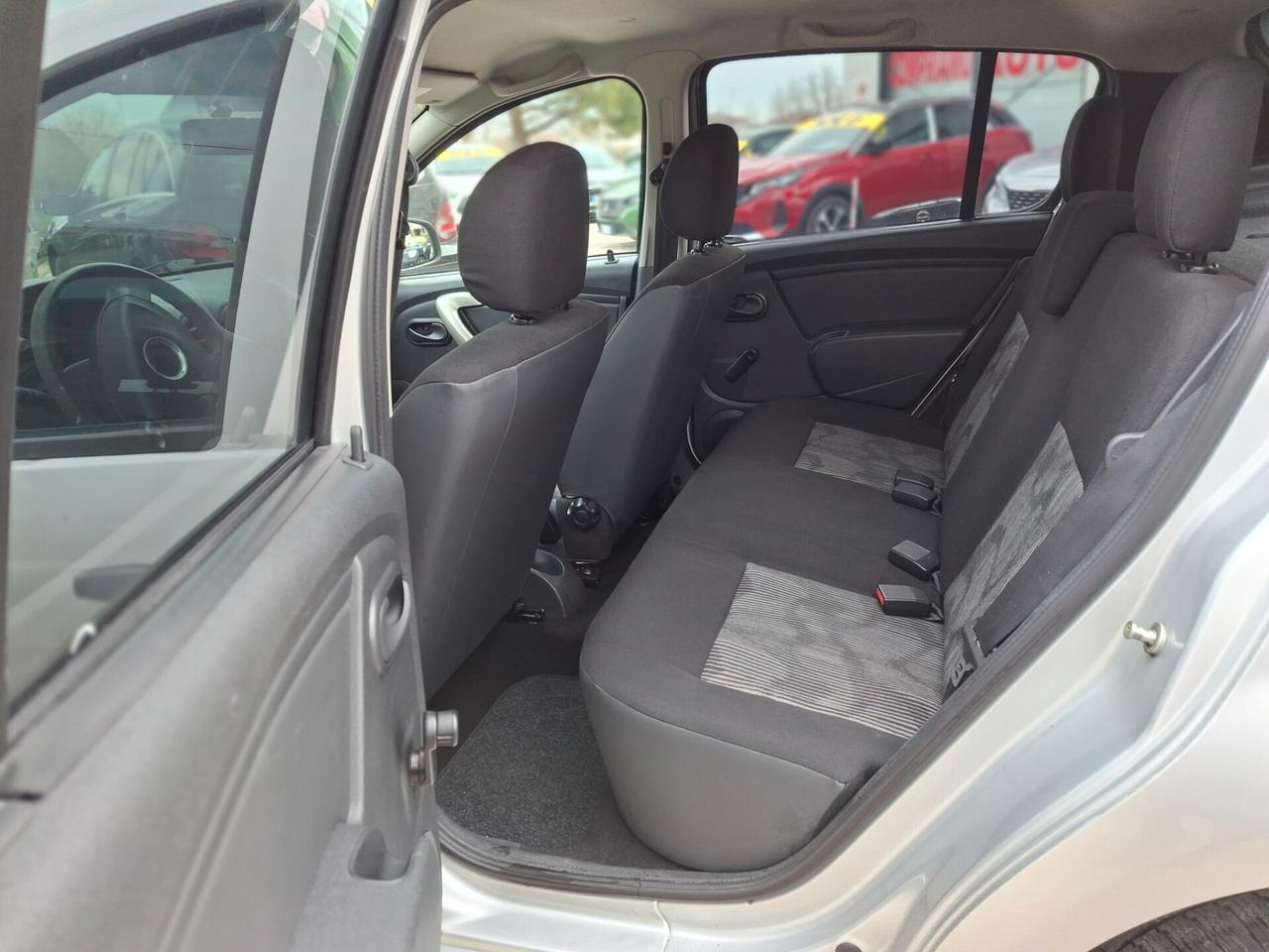 Dacia Sandero 1.2 16V Ambiance