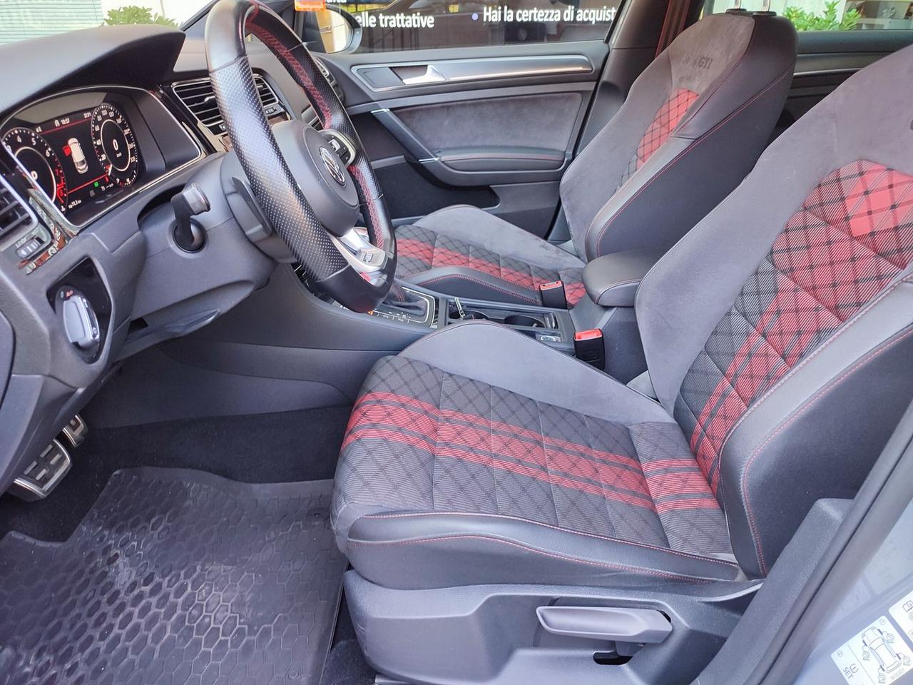 Volkswagen Golf GTI 2.0 TSI GTI TCR DSG 5p #11764