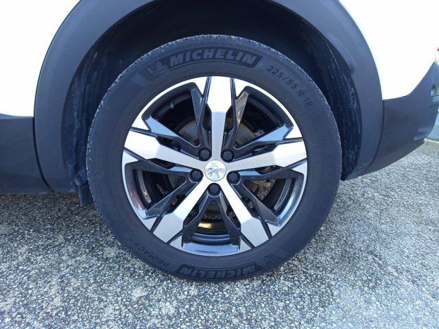 PEUGEOT 3008 BlueHDi 130 S&S EAT8 Allure