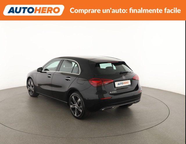 MERCEDES-BENZ A 250 e hybrid EQ Premium