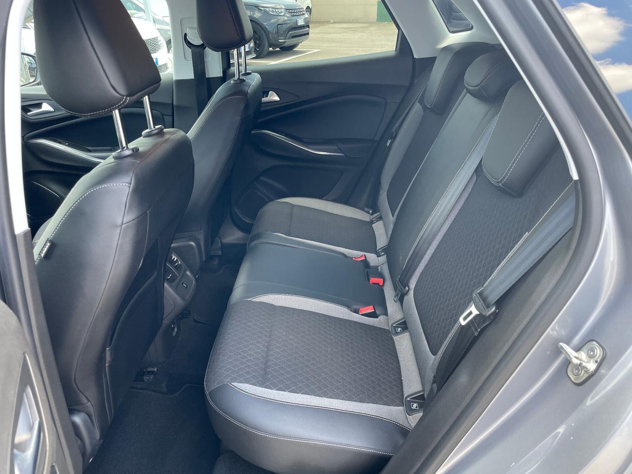 Opel Grandland X 1.5 diesel Ecotec 130CV aut. Elegance