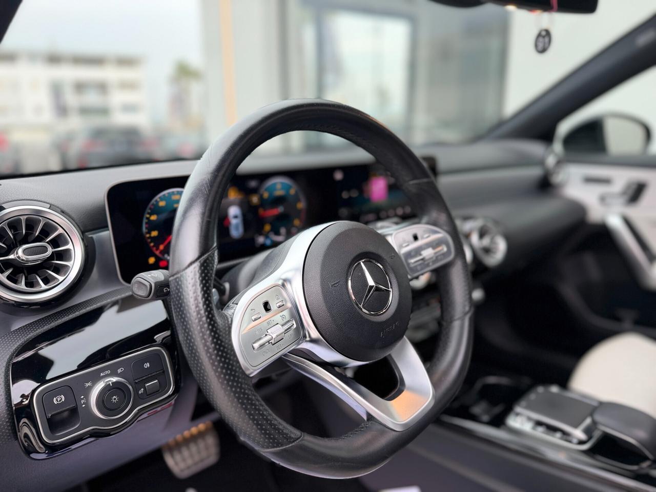 Mercedes-benz A 180 d 116 CV AMG Premium PLUS TETTO ITALIANA