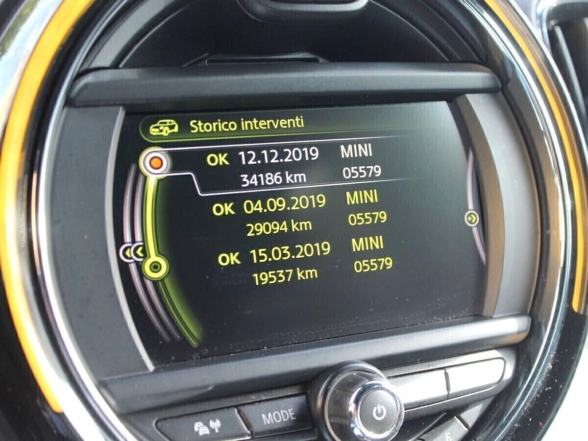 Mini Cooper D Countryman 2.0 150Cv Aut Nav PDC E6b Fari Led Bicolore