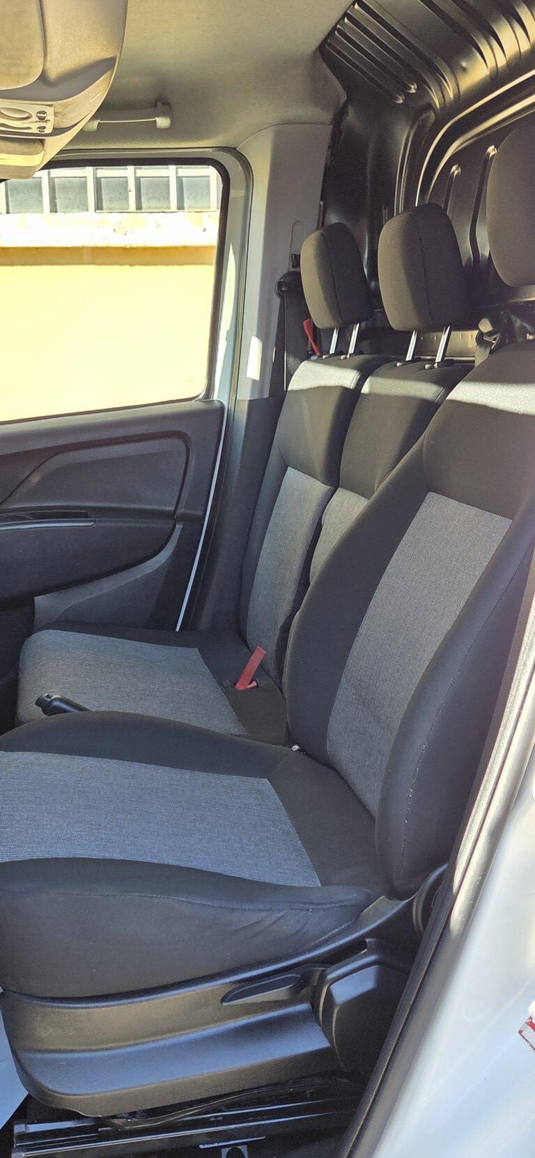 Fiat Doblo 1.6 MTJ 120 CV CARGO MAXI LOUNGE - 3 POSTI +IVA