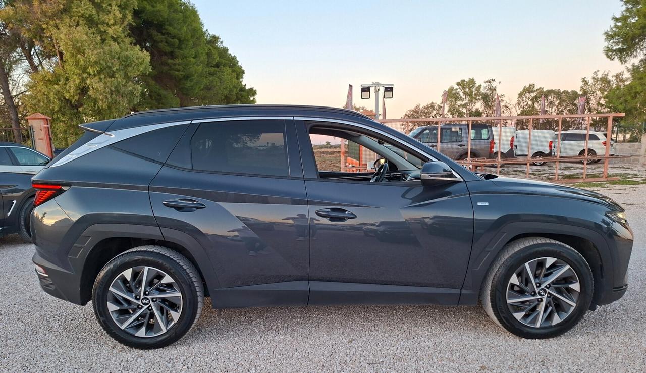 HYUNDAI TUCSON 1.6 CRDI-136cv*B-LED*NAVY*RADAR