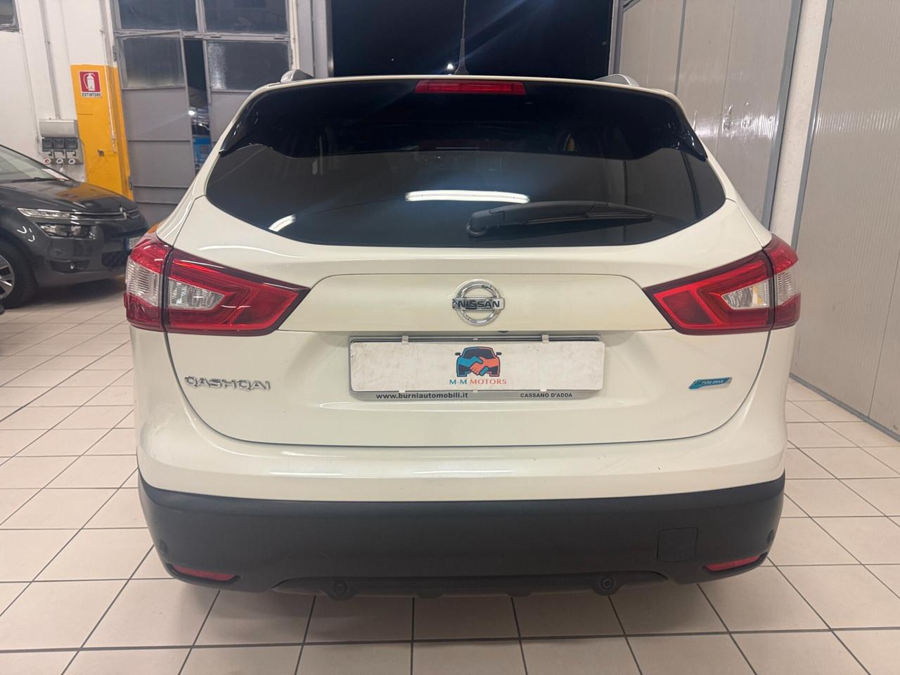 NISSAN Qashqai 1.5 dCi N-Connecta