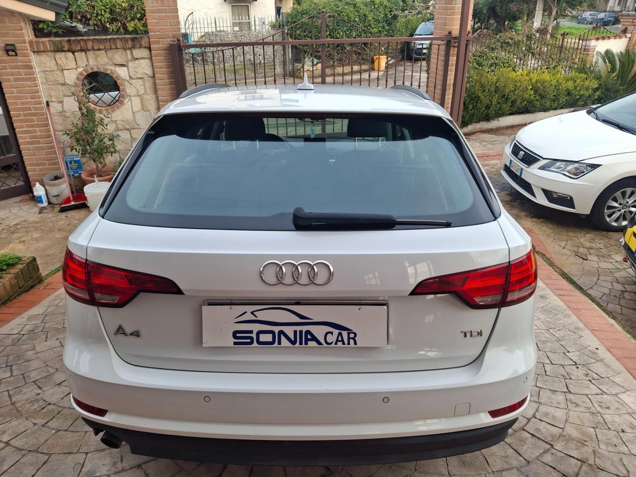 Audi A4 2.0 TDI 150 CV ultra S tronic Business