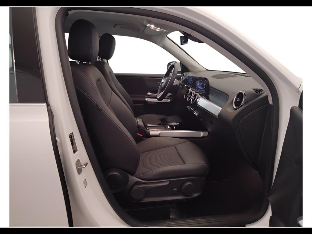 Mercedes-Benz GLB - X247 2023 - GLB 180 d Progressive Advanced auto