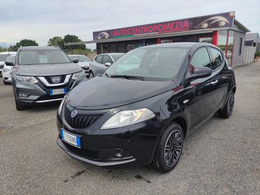 Lancia Ypsilon 1.0 FireFly 5 porte S&S Hybryd Gold