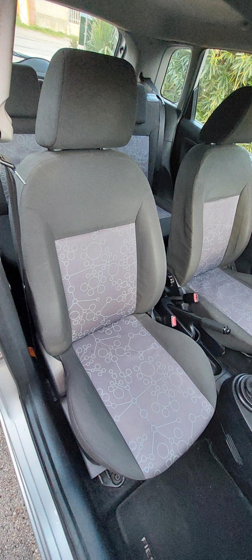 FIESTA 1,4 DIESEL 70 CV X NEOPATENTATI LEGA GOMME NUOVISSIME IMPECCABILE