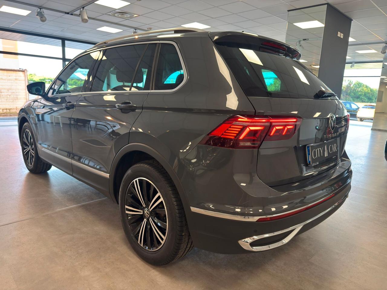 Volkswagen Tiguan 2.0 TDI 150 CV SCR DSG Elegance