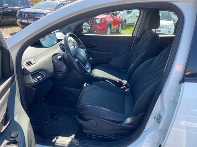 LANCIA Ypsilon 1.0 FireFly 5 porte S&S Hybrid Alberta Ferretti