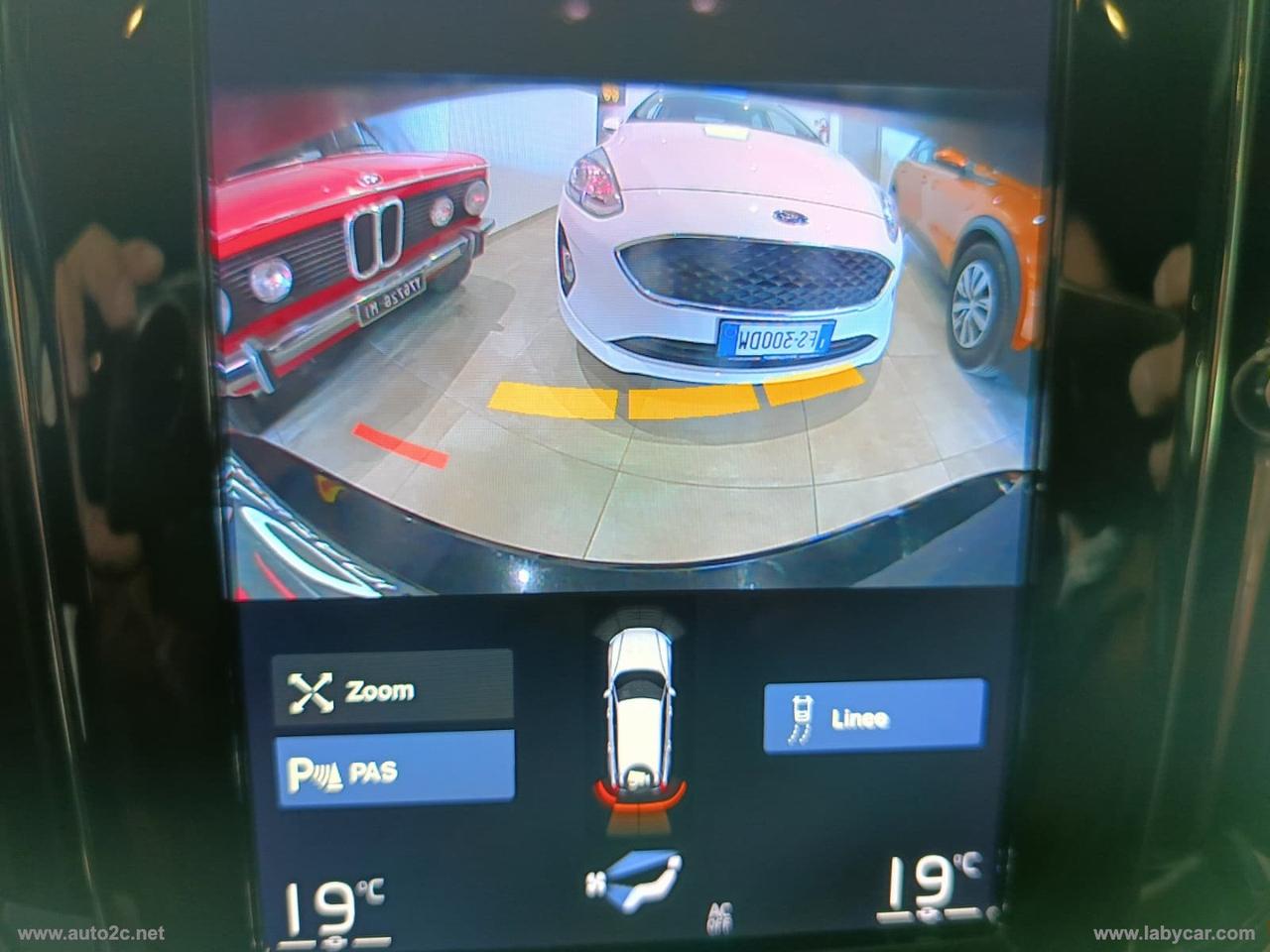 VOLVO V60 B4