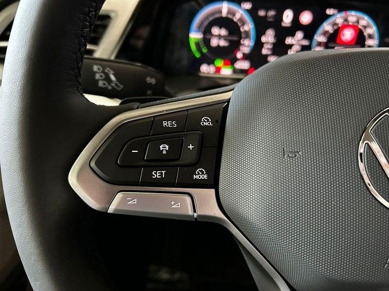 Volkswagen Multivan Multivan 1.5 PHEV DSG 4Motion Edition