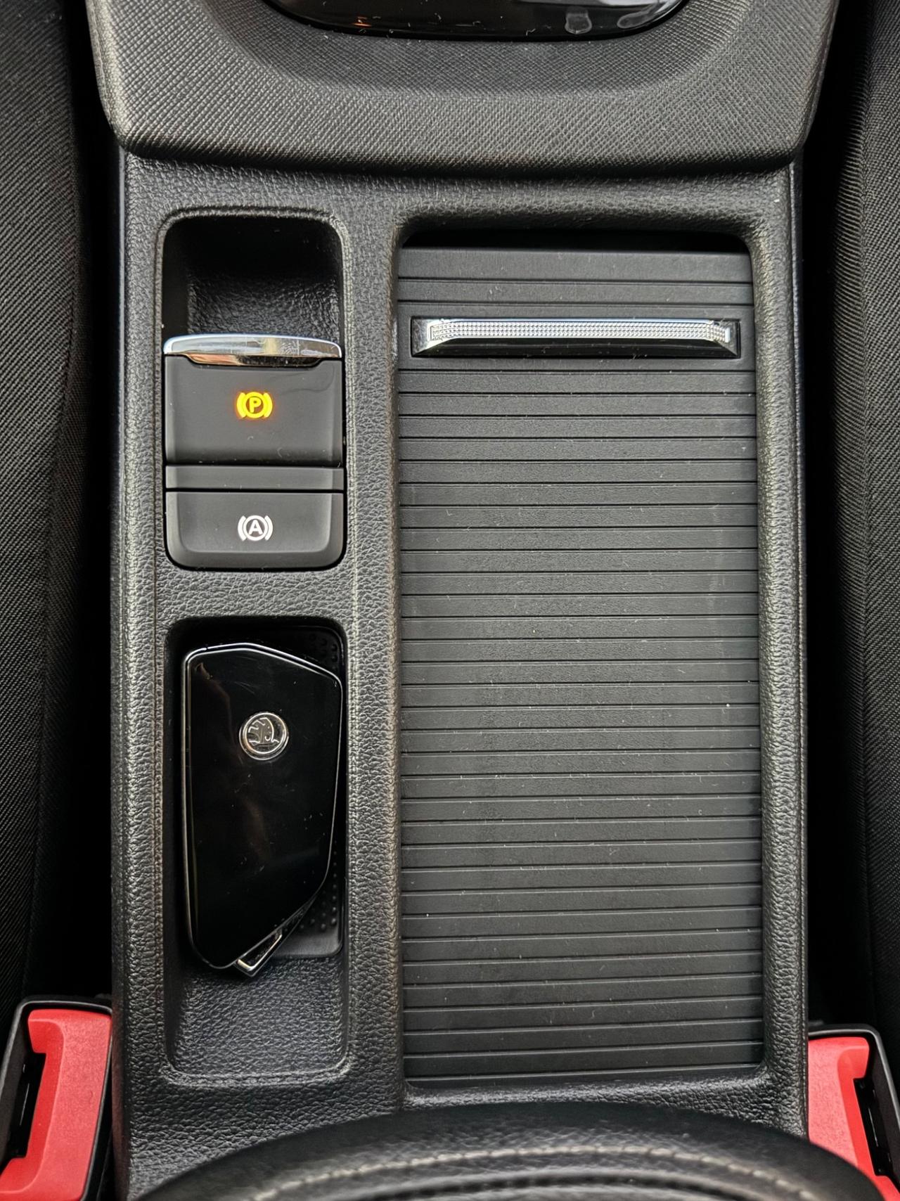Skoda Octavia 2.0 TDI SW FARI FULL LED/UNICO PROPRIETARIO