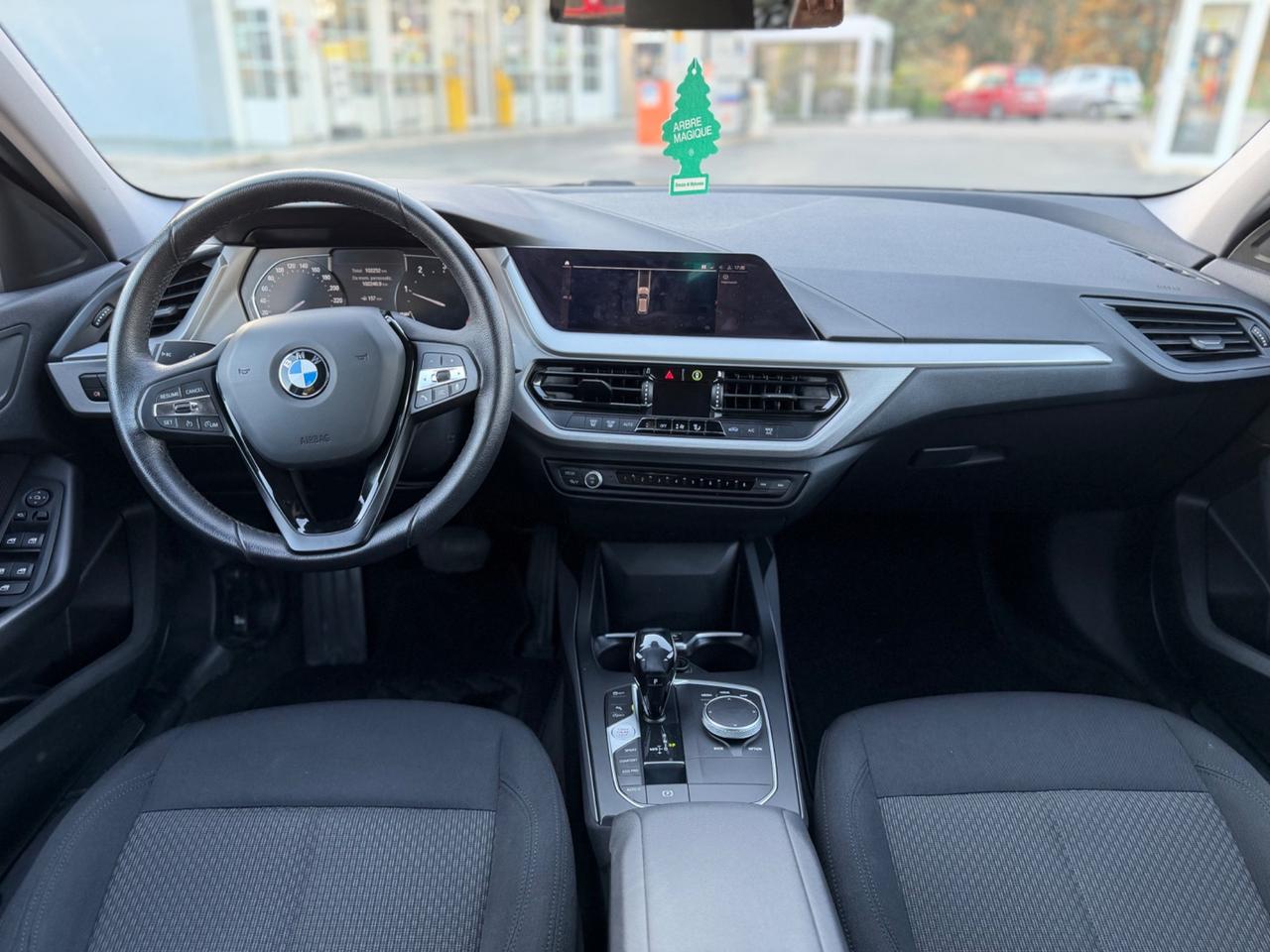 Bmw 116 116d 5p. Business Advantage