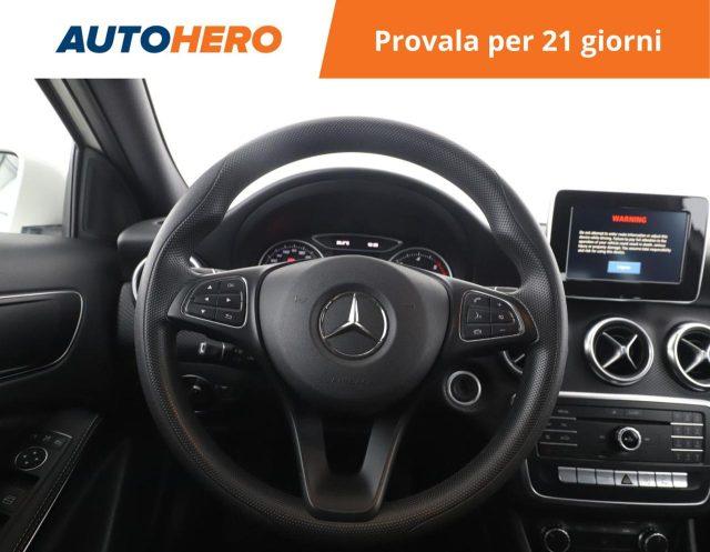 MERCEDES-BENZ A 180 d Automatic Business