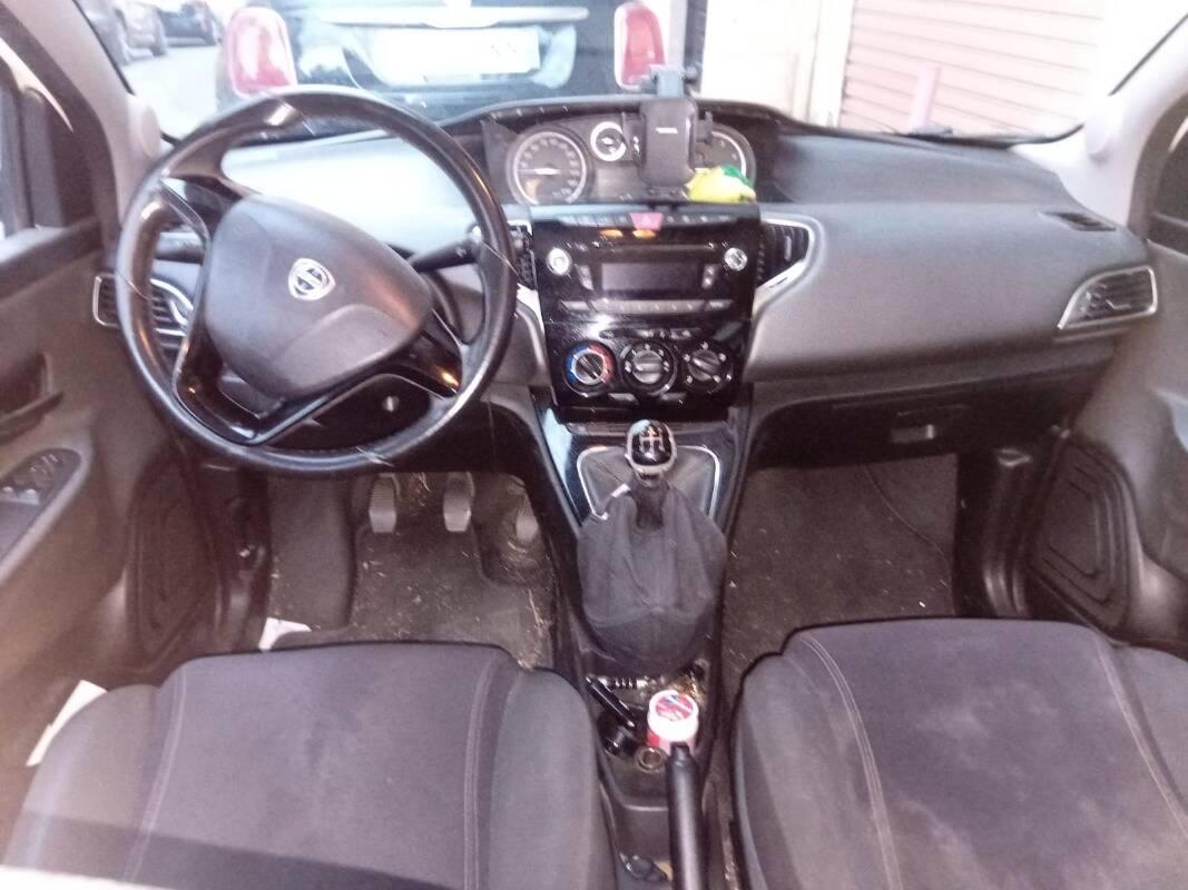 Lancia Ypsilon 1.3 mjt Silver s&s 95cv