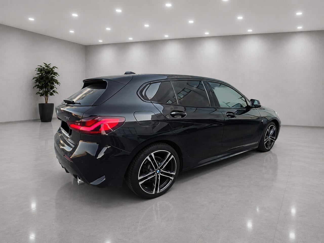 Bmw 118 118d 5p. Msport