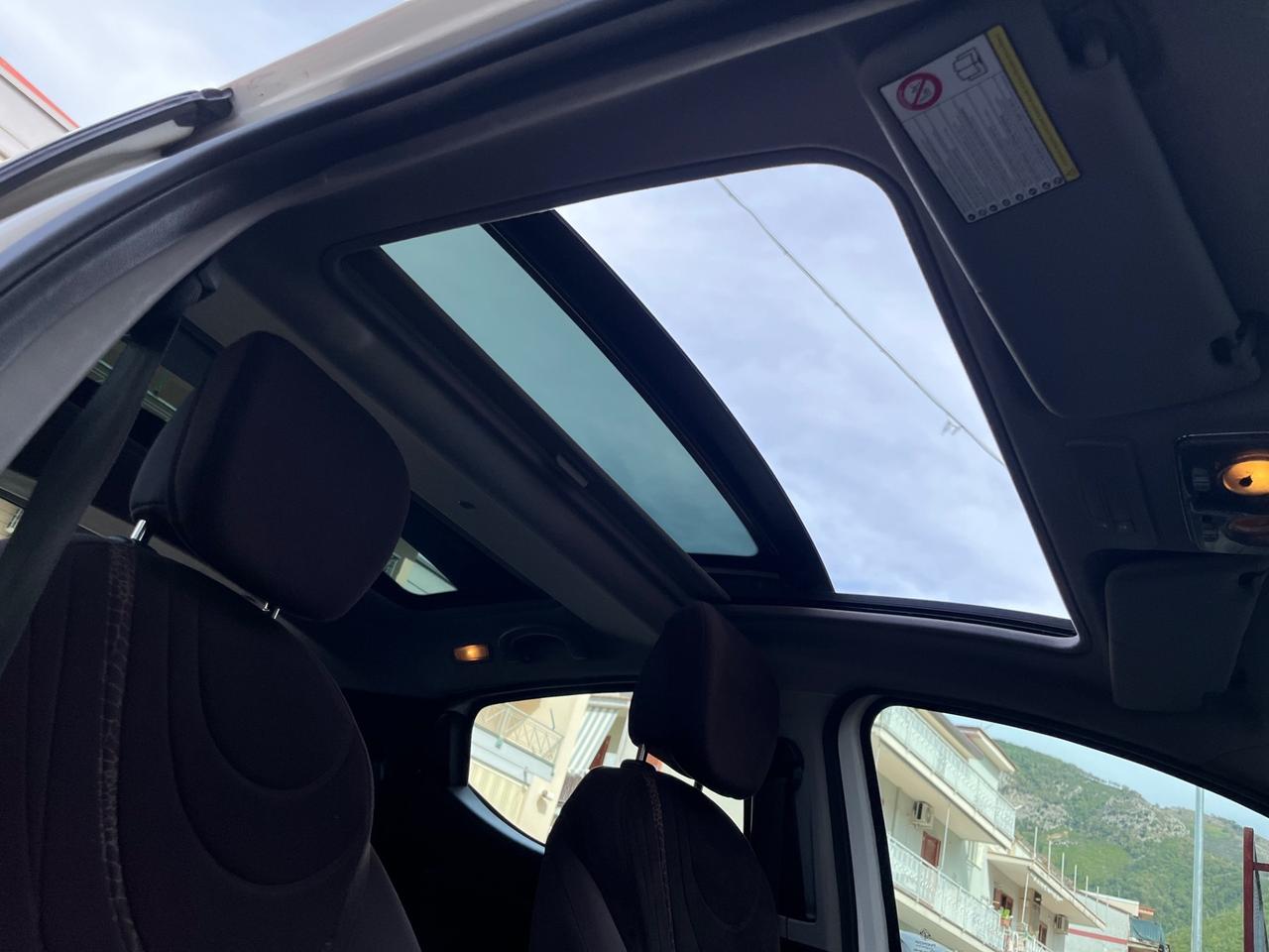 LANCIA YPSILON 5P CON TETTO PANORAMICO APRIBILE