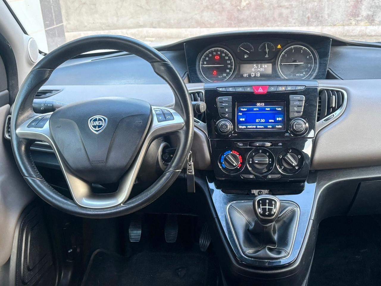 Lancia Ypsilon 1.3 MJT 16V 80 CV 5 porte S&S Platinum