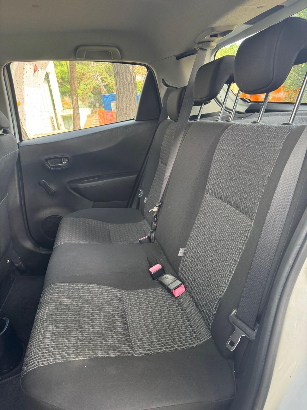 Toyota Yaris 1.0 5 porte Lounge