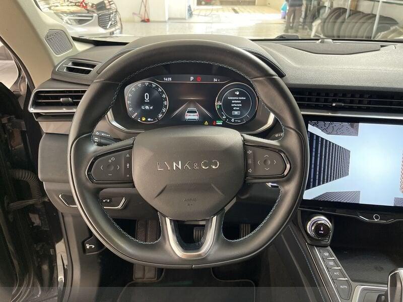 Lynk & Co 01 01 PHEV