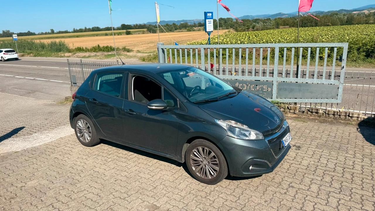 Peugeot 208 1.2 BENZINA 2017 NEOP