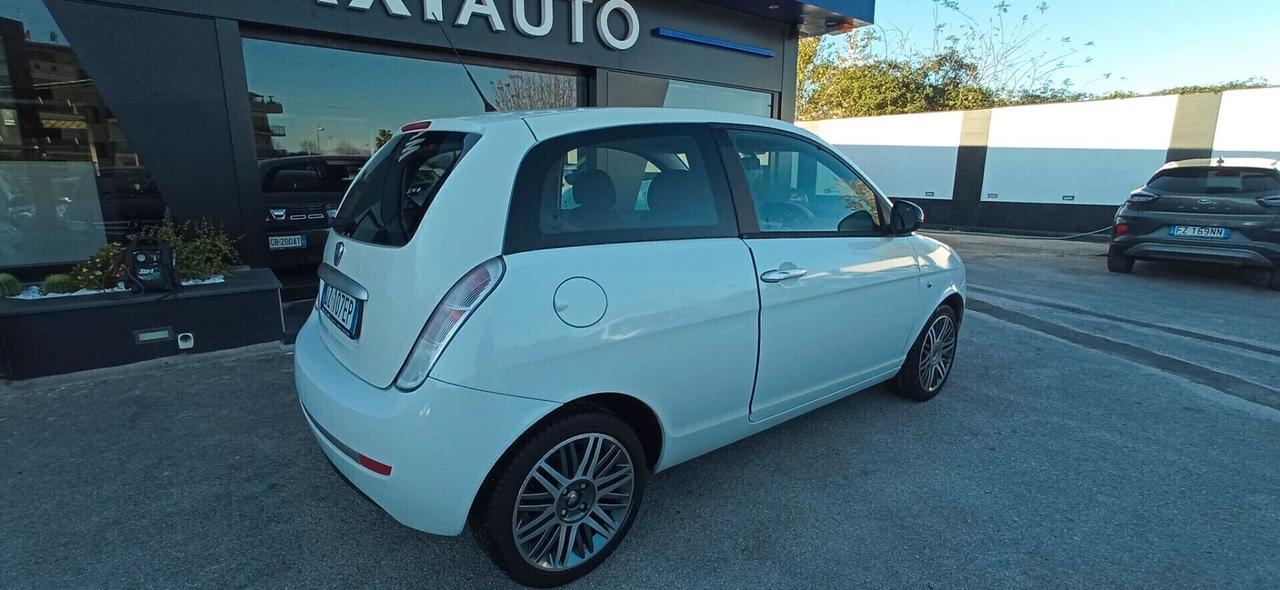 Lancia Ypsilon Ecochic GPL LEGGI!
