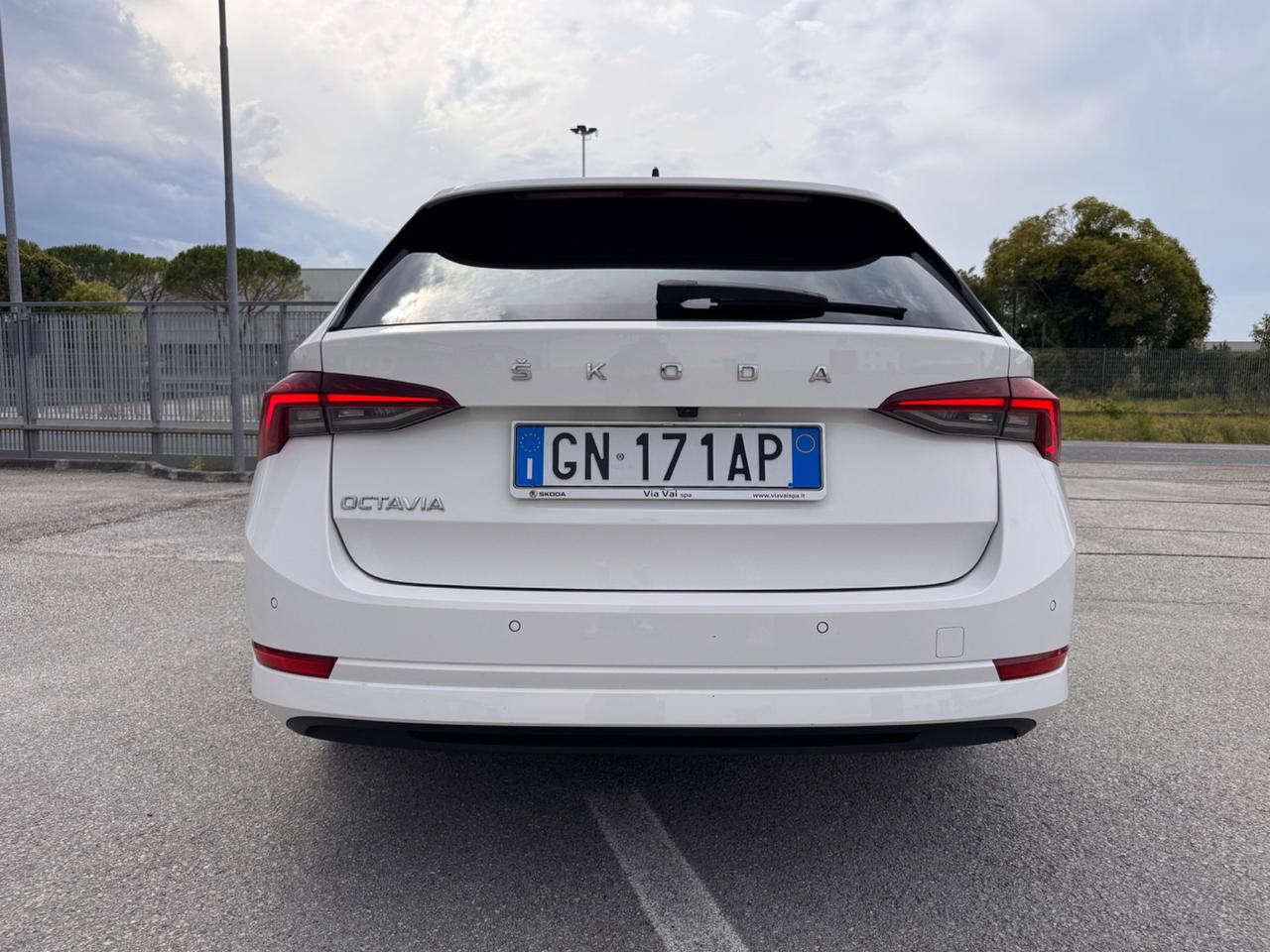 Skoda Octavia 1.5 G-TEC DSG Wagon Style