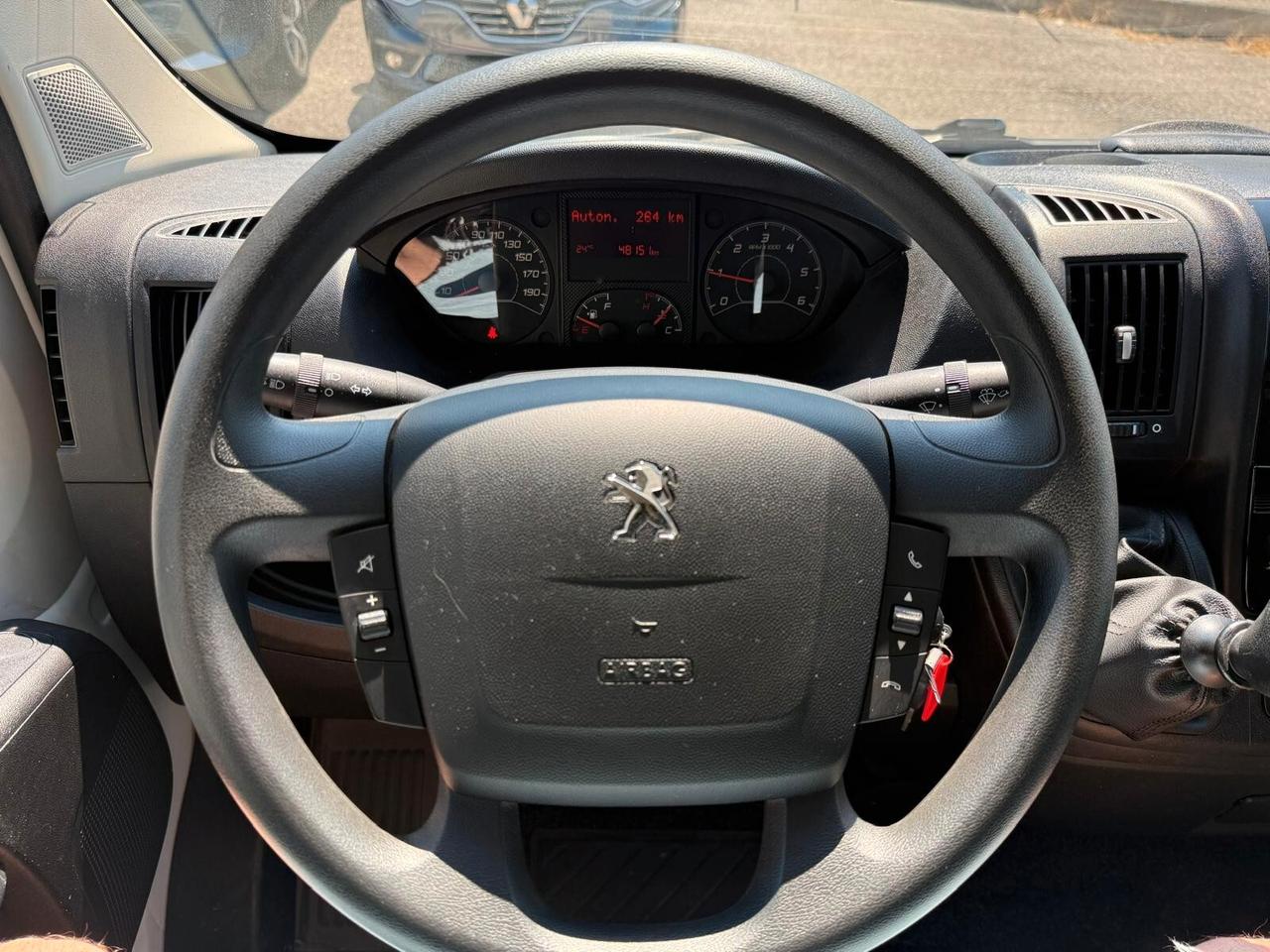 Peugeot Boxer 330 2.0 BlueHDi/110CV FAP PC-TN Combi Comfort