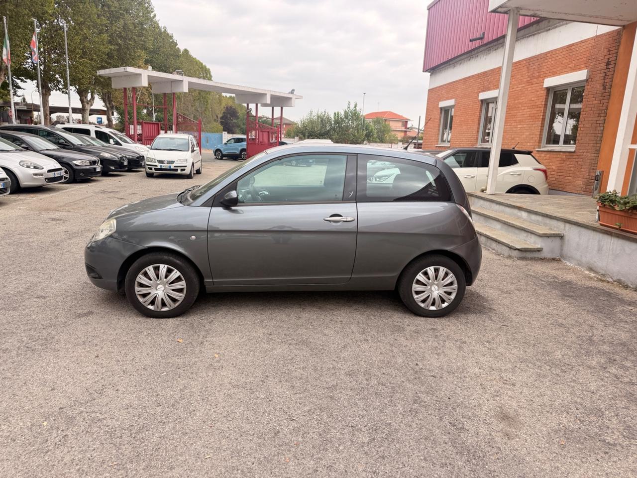 Lancia Ypsilon 1.2 Versus