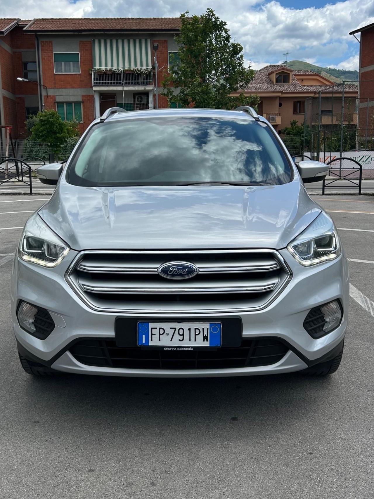 Ford Kuga 1.5 TDCI 120 CV S&S 2WD ST-Line