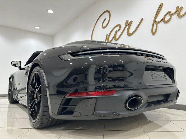 PORSCHE 992 Carrera 911 4 GTS Cabriolet