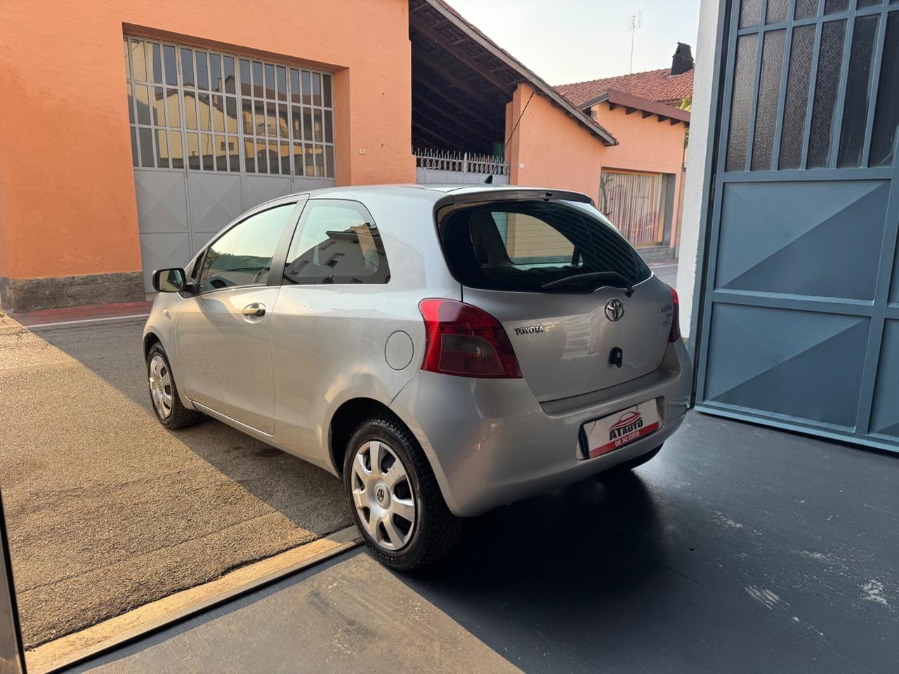 Toyota Yaris 1.0 3 porte