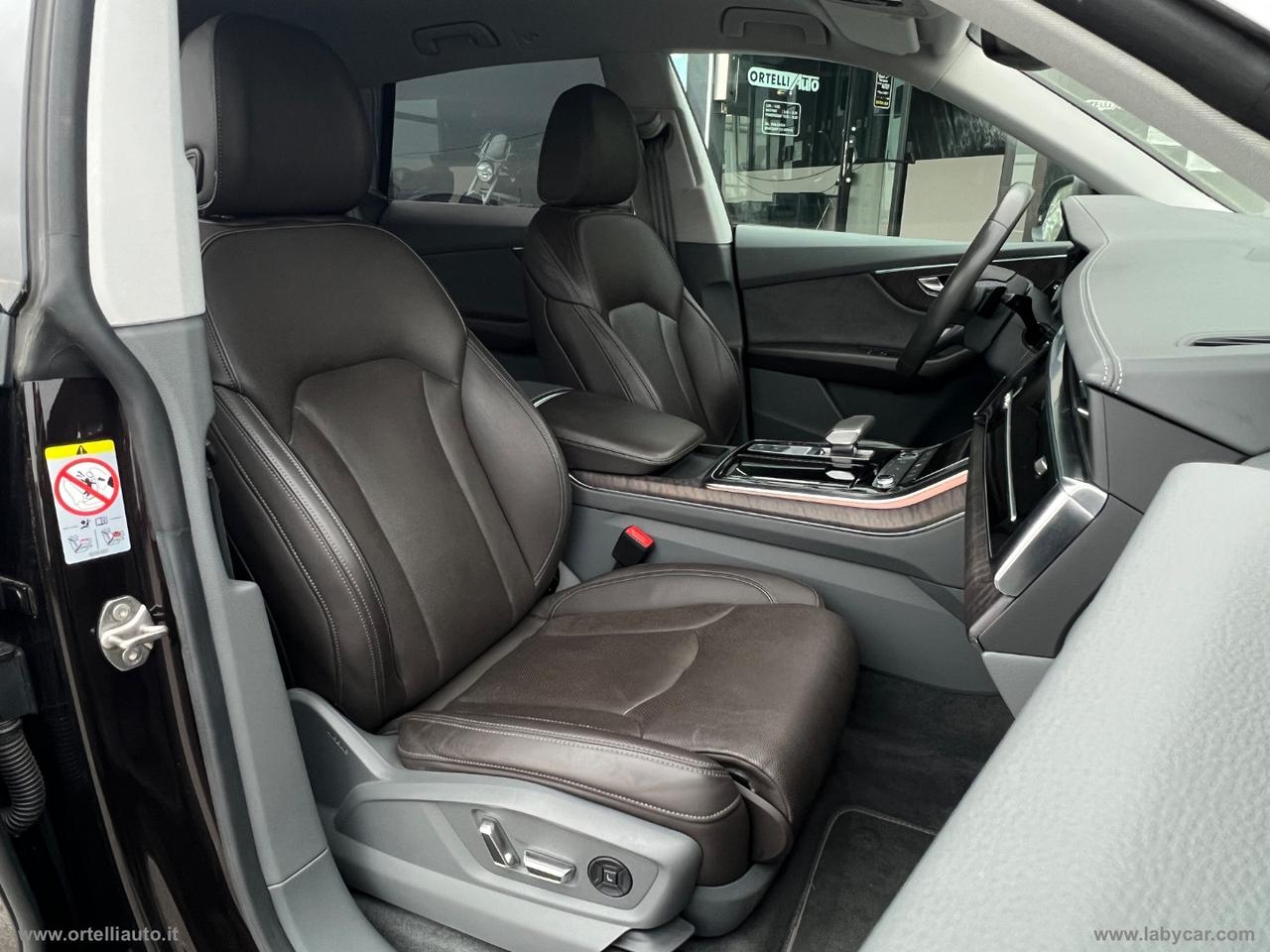 AUDI Q8 45 TDI quattro tiptronic