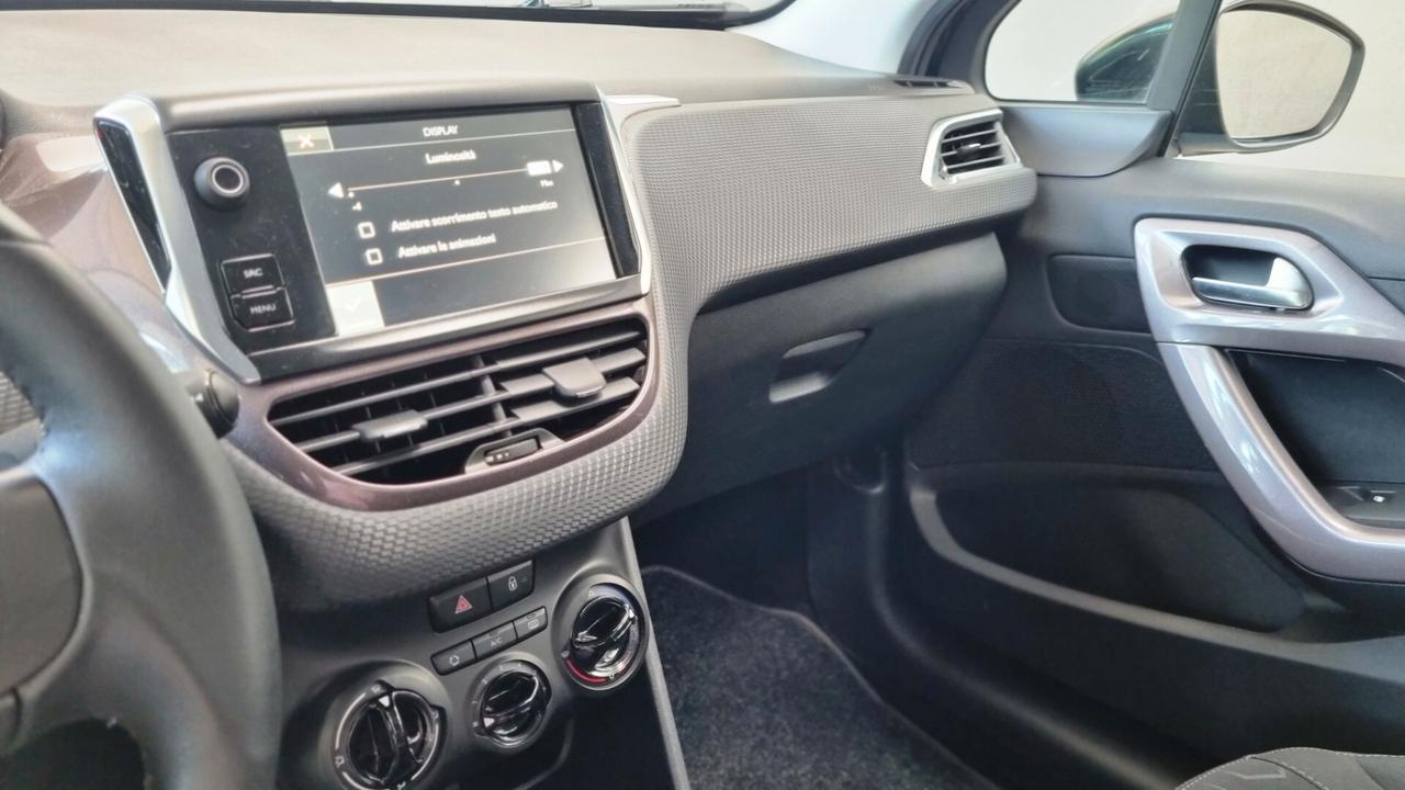 Peugeot 2008 1.2 KM 31.600 UNICO PROPRIETARIO,DISTRIBUZIONE FATTA