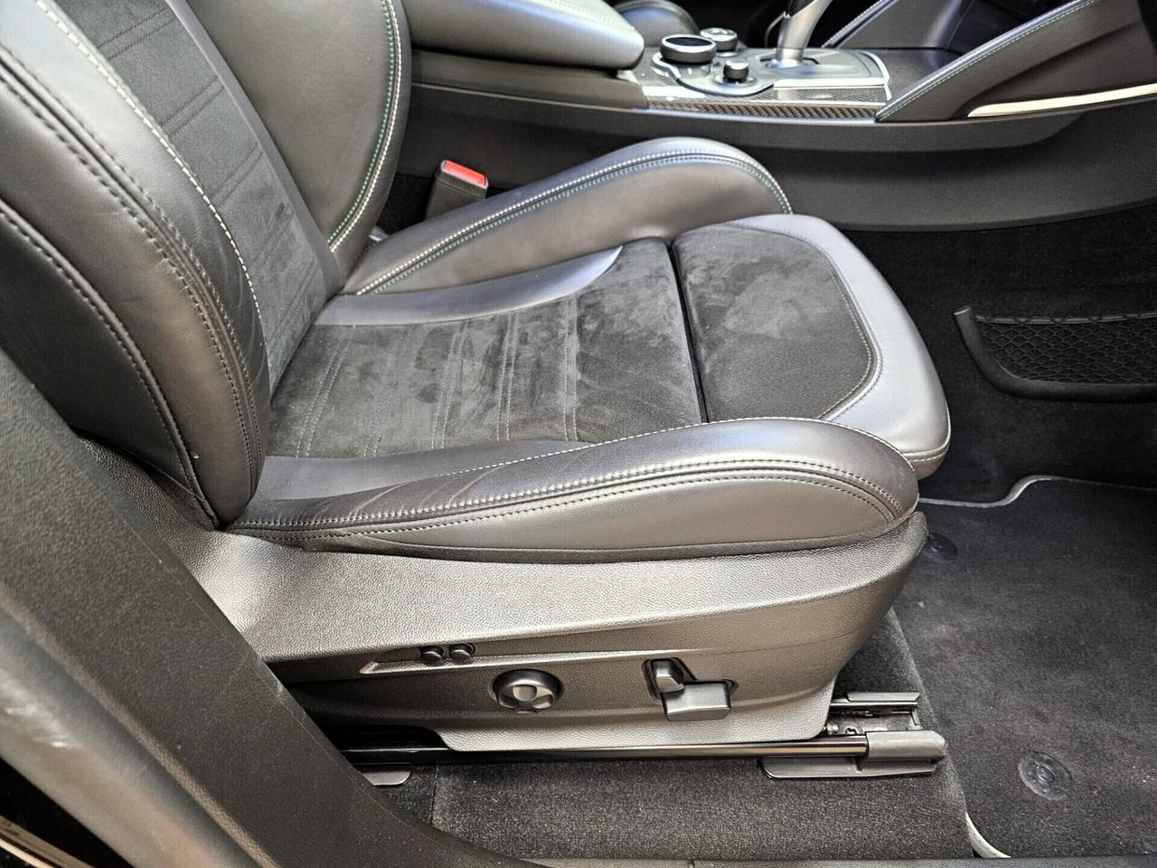 Alfa Romeo Stelvio 2.9 Bi-Turbo V6 510 CV AT8 Quadrifoglio