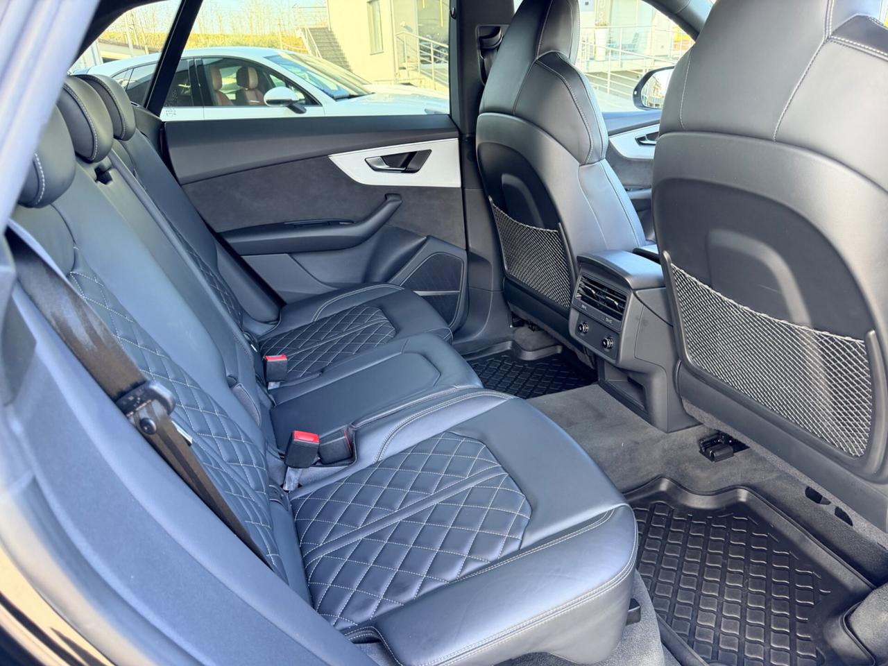 Audi Q8 50 TDI 286 CV quattro tiptronic S line Pack carbonio