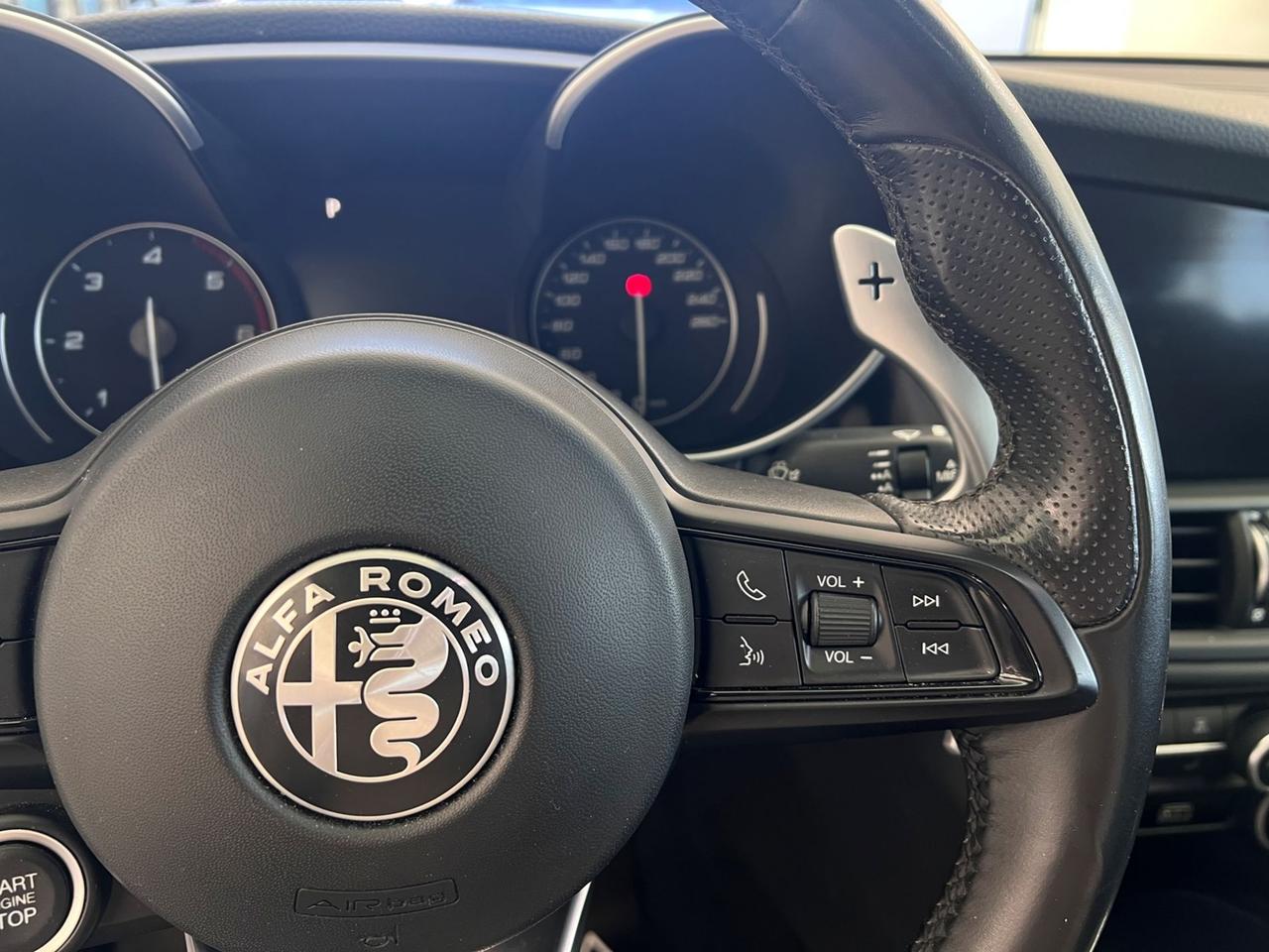 ALFA ROMEO Giulia 2020 2.2 Veloce Q4 210 cv auto - STORICO TAGLIANDI