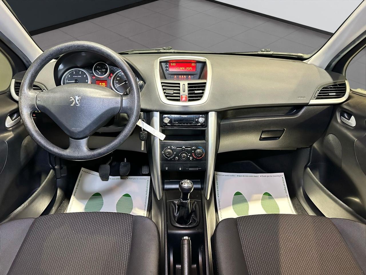 Peugeot 207 1.4 8V 75CV 5p. SPECIAL EDITION