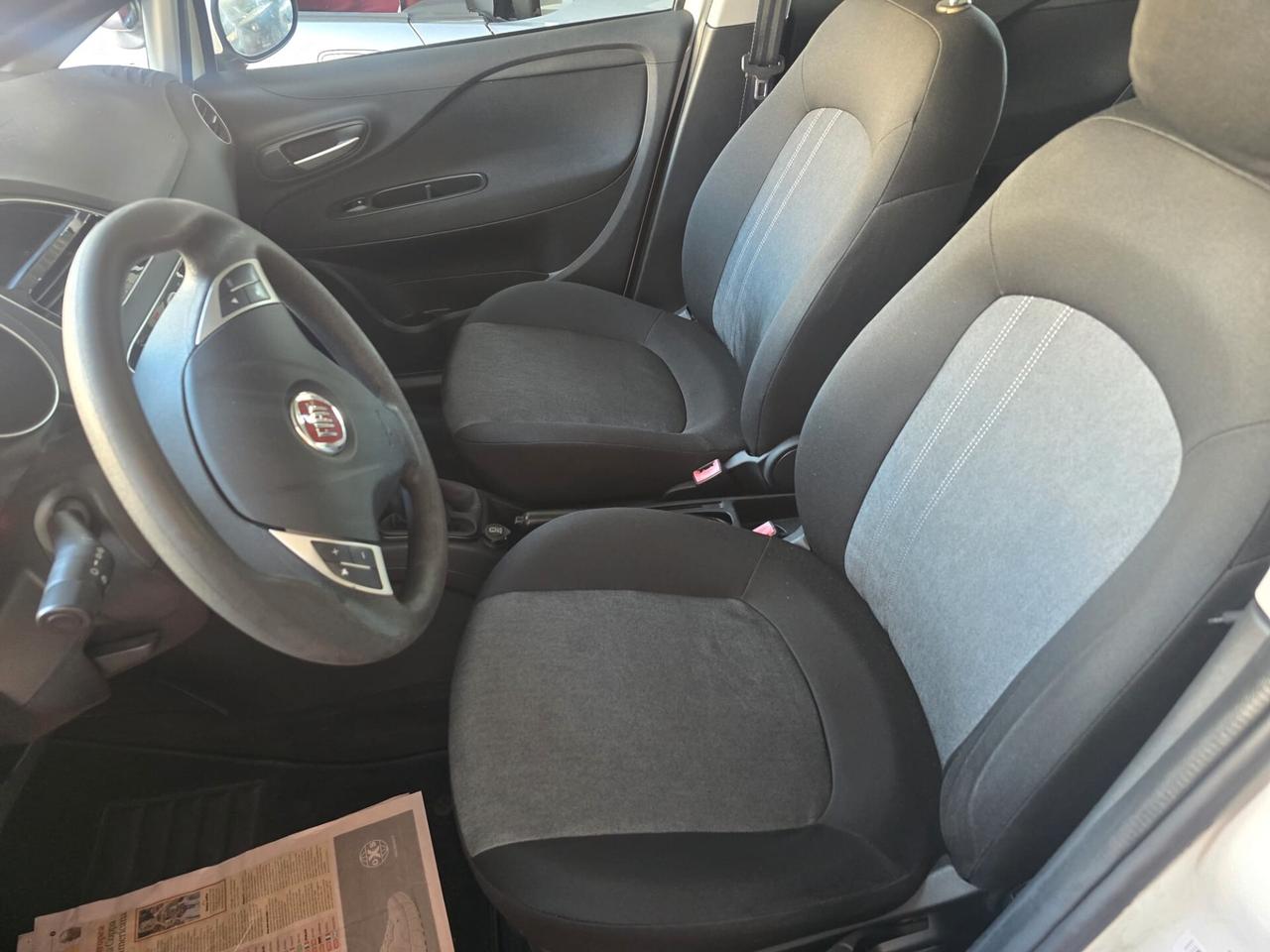 Fiat Punto 1.4 S&S 8V Dualogic 5 porte RACING