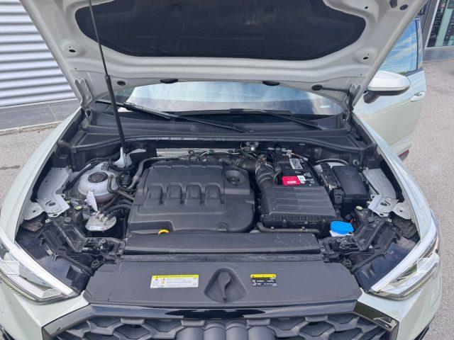 AUDI Q3 SPB 35TDI S-tronic Identity Black S-line SPORTBACK