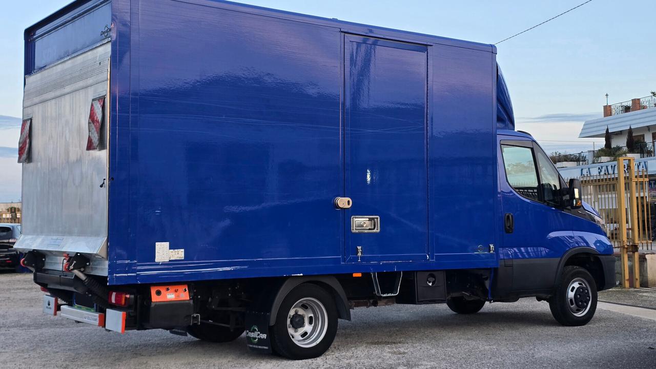 Iveco Daily 35c16 3.0 cab. pedana-porta laterale-cassone 435x218