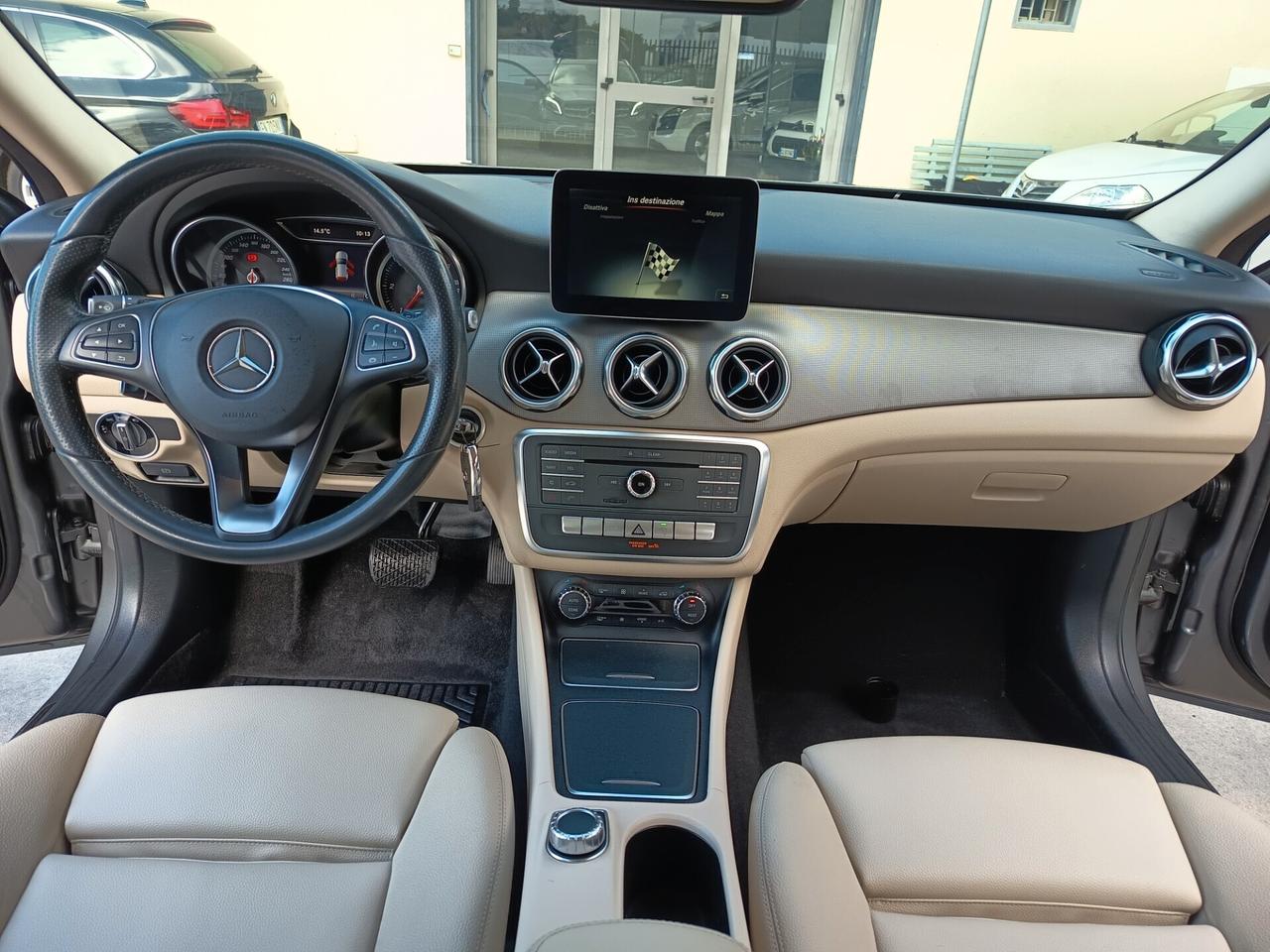 Mercedes-benz GLA 180 d Automatic Premium