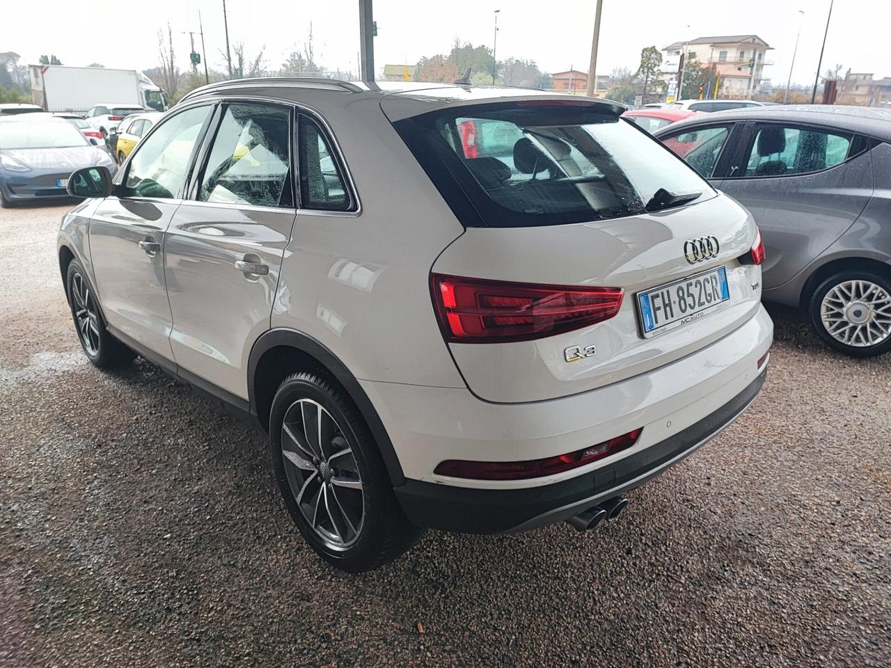 Audi Q3 2.0 TDI S tronic Business SPORT