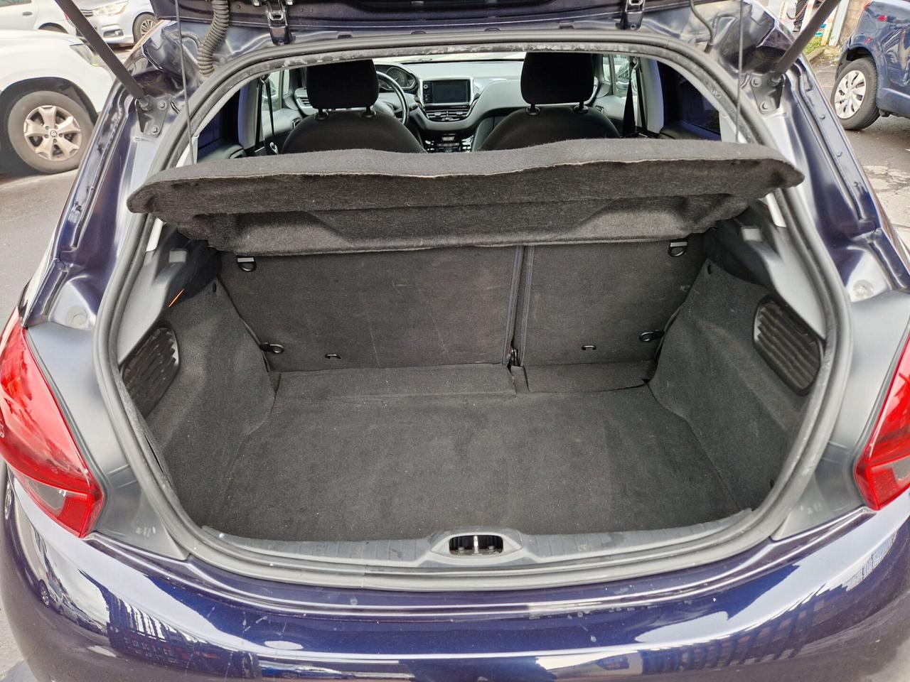 Peugeot 208 BlueHDi 100 5 porte Allure